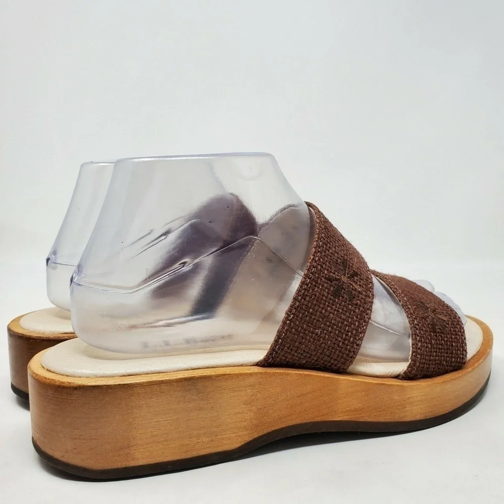 LL BEAN Leather Strappy Slip On Sandal Brown Weave
